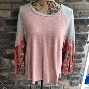 🌸Blooming Sleeve Top